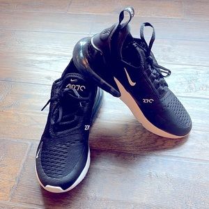 Womens Nike Air Max 270 size 7.5